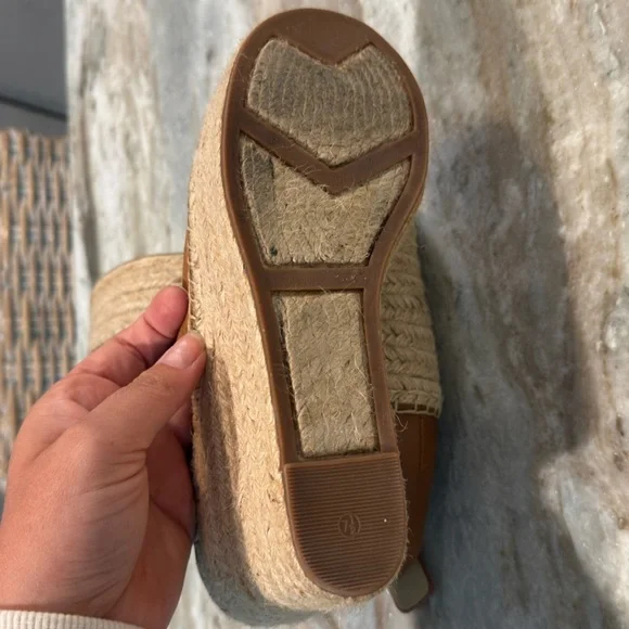 Women’s MARC FISHER LTD Alida Espadrille tan wedge sandals- Size 7.5 - Picture 7 of 8